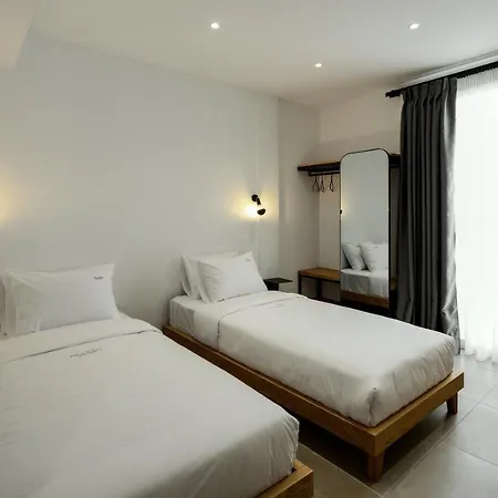 Pillow Urban Apartman